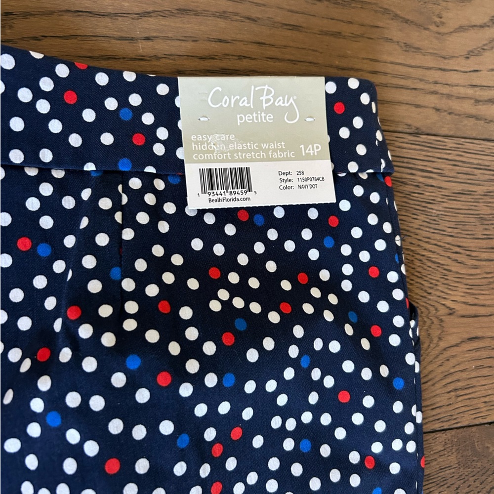 NWT! Coral Bay Navy 14P Petite Red& White Polka Dot Elastic Waist Pull On Shorts - Picture 6 of 10